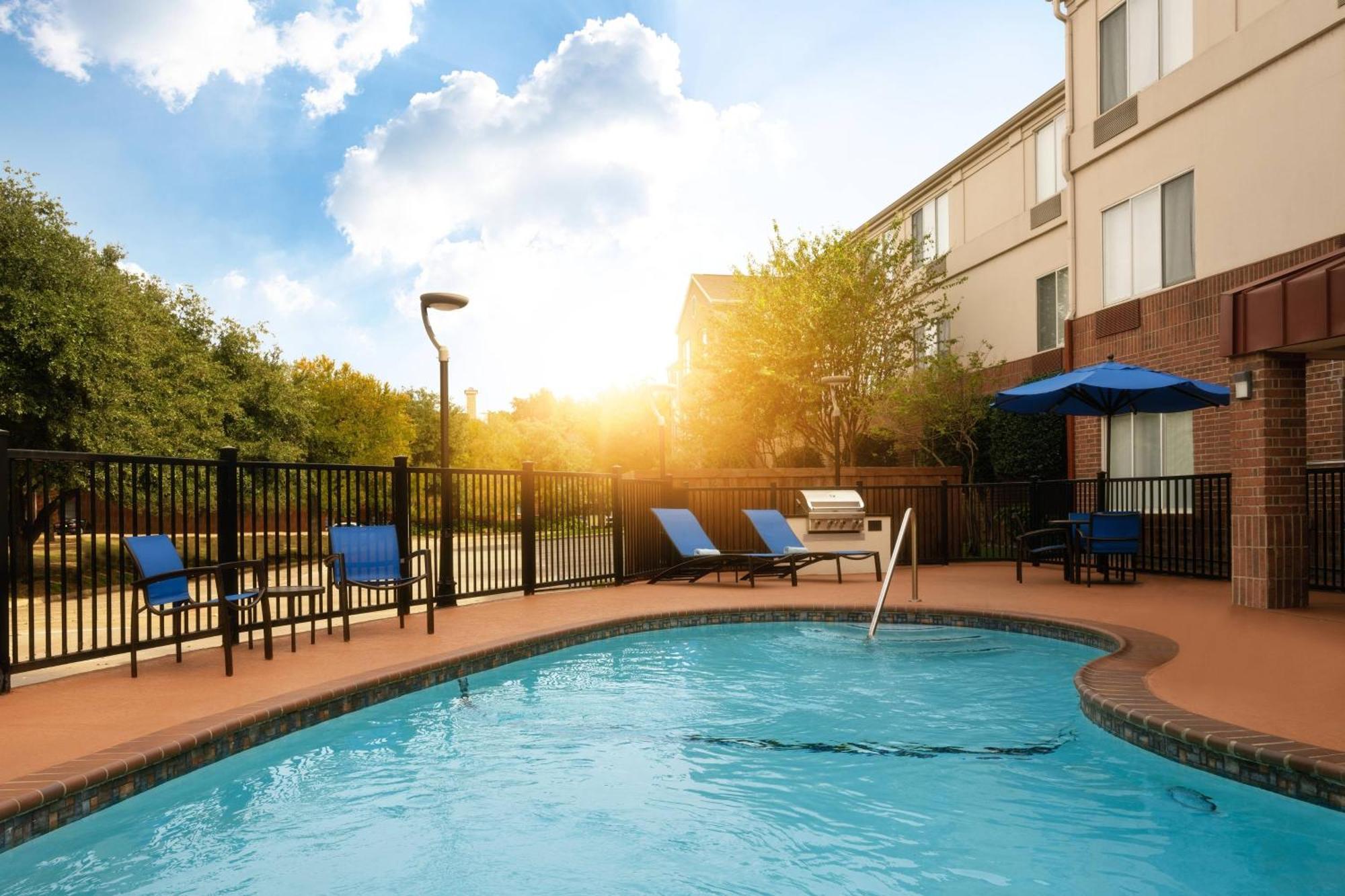 Springhill Suites Dallas Arlington North Extérieur photo